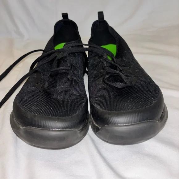OOFOS Black Comfort Shoes - Picture 4 of 9